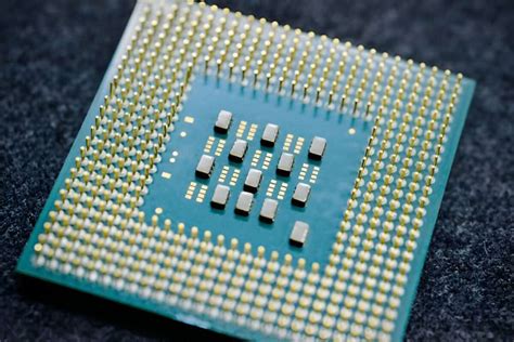 apa fungsi processor  Central Processing Unit atau unit pengolah pusat ini tentunya mempunyai beragam jenis dimana setiap produsen menyiapkan keunggulan yang telah selalu