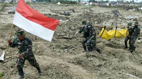 apa yang dimaksud dengan penanggulangan bencana  Kemudian ditambah awalan “pe” dan akhiran “an”, sehingga menjadi “penanggulangan” yang berarti proses, cara, perbuatan menanggulangi