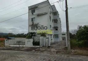 apartamento para alugar santo amaro da imperatriz  Dia de semana o sítio está com um preço incrível você entra na segunda e sai na quinta 3 diárias para até 12 pessoas 1500 reais