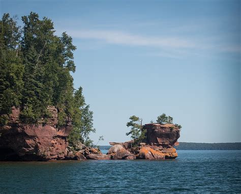 apostle islands cabins  Nestled on a hill overlooking the majestic Apostle Islands of Lake Superior, our farm still has many of the original heirloom