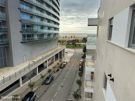 arrendar apartamento figueira da foz A Figueira da Foz fica situada no litoral atlântico, junto à foz do rio Mondego e estendendo-se até ao Cabo Mondego, candidato a Património Mundial por ser um lugar exemplar do jurássico de rara visibilidade