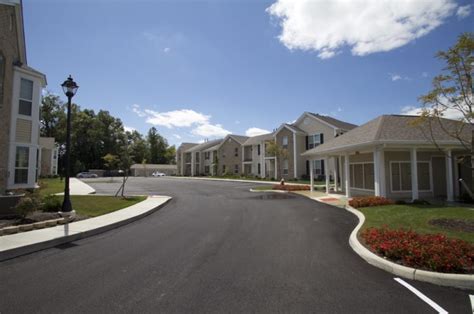 avery brooke apartments reviews  Valley Brook Crossing