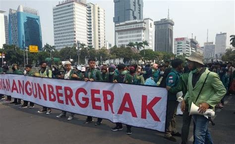 badan eksekutif di daerah kabupaten adalah  3 4