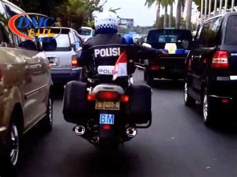 bali police escort 00