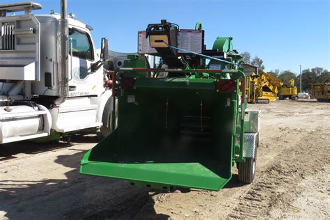 bandit model 65xp BANDIT 65XP — TOWABLE DISC STYLE HAND-FED CHIPPERThe Bandit Model 65XP is an entry level disc-style chipper capable of chipping material up to 6" in diameter