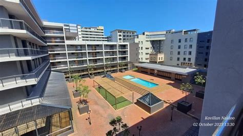 bank repossession flats in umhlanga ridge  This beachfront property offers access to a balcony, free private parking and free WiFi