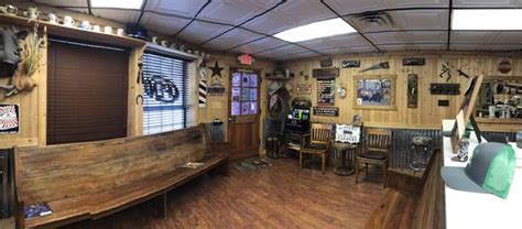 barber shop leesburg  All of the barbers there are equal ability