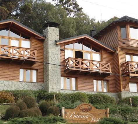 bariloche bungalows 3 mi from Bonita Lake House - Hostel & Bungalows, while Serena Bay is 2