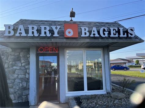 barry's bagels port clinton  Cafe $ Great bagels