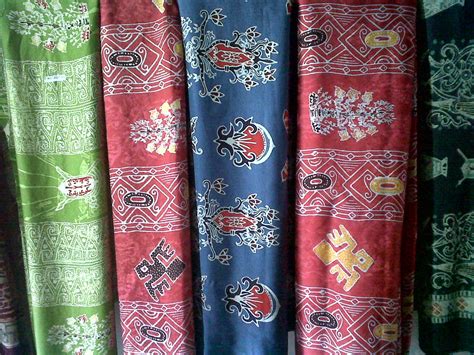 batik sulawesi tengah F