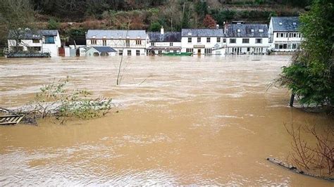 bbc weather symonds yat 