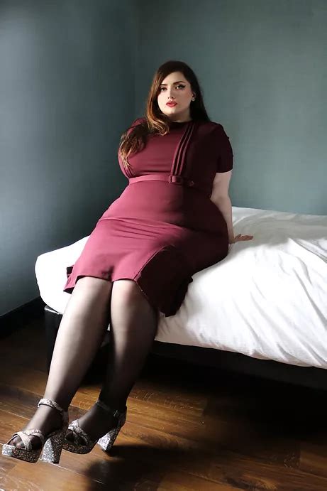 bbw london escort  There was an awful smell hanging in the apartment, like she just finished a hard sport session