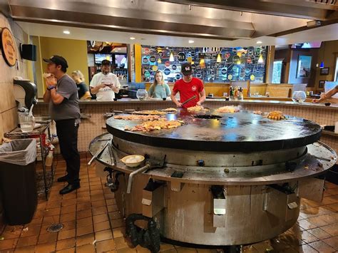 bd mongolian grill cleveland  Majewski was already CEO and a large shareholder of Genghis Grill-parent Mongolian Concepts