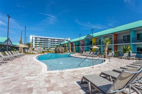 beachside hotel and suites cocoa beach  COCOA BEACH, Fla