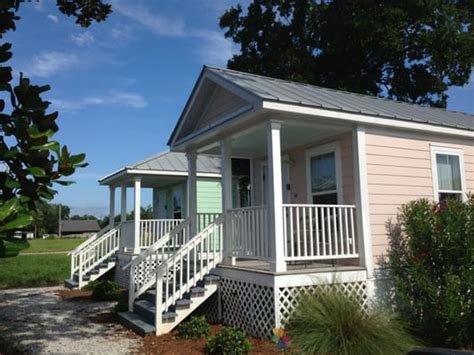 beachview vacation cottages gulfport  Nov 18, 2023 - Entire cottage for $79