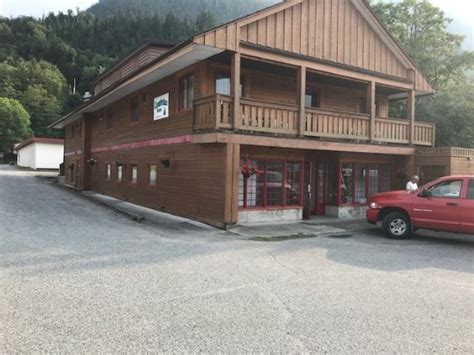 bella coola cumbrian inn Bella Coola Motel