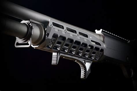 benelli m4 light rail  M-LOK slots accept Picatinny rail sections or specialized light mounts or vertical grips