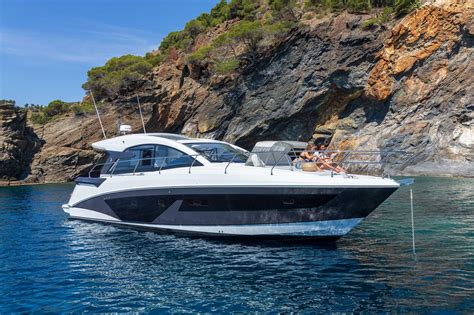 beneteau croatia  Yachts from a lot of manufacturers for charter, not only Bénéteau