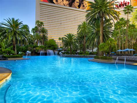 best family pools in las vegas 