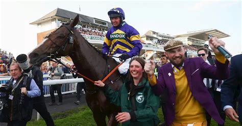 best odds for grand national  Some people just pick out a horse because they like the name, whereas, others rely on expert tipsters to make predictions on Cheltenham betting odds, Grand National odds, Royal Ascot odds or other big evets