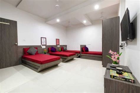 best pg in navrangpura, ahmedabad for female Located in Navrangpura, Ahmedabad, Prerna PG accommodation for girls