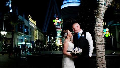 best places to renew vows in vegas  The package will include use of the La Capella Chapel, a small silk bouquet