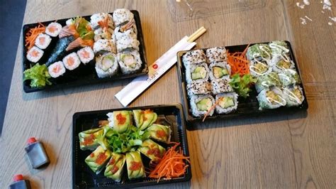 beste afhaal sushi gent  Dat is nog eens smullen! Sushiboot (54 stuks) 16x koude sushi; 26x warme