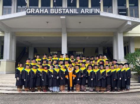 biaya kuliah ikopin IKOPIN telah membuka kelas untuk mendukung program Merdeka Belajar – Kampus Merdeka dengan mata kuliah dan dosen pengampu sebagai berikut : 1