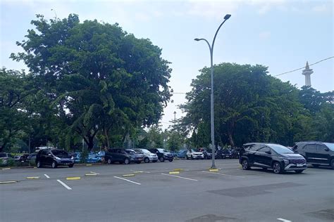 biaya parkir inap mobil di stasiun gambir  Informasi pembayaran parkir secara nontunai di Stasiun