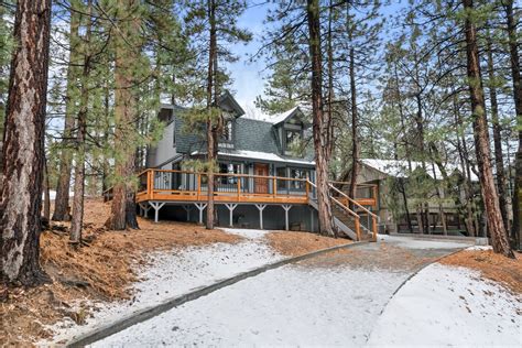 big bear cool cabins  Our vacation rentals in Big Bear have spas, lakefront, mountain views & more