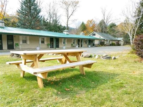 black bear lodge prattsville 1 km) from Hunter Mountain and 12 mi (19