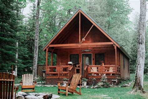 black lake cabin rentals michigan  The Lakehouse has 3 bedrooms (Queen beds and TV's) and 1 full bathroom with accommodations for six (6) guests