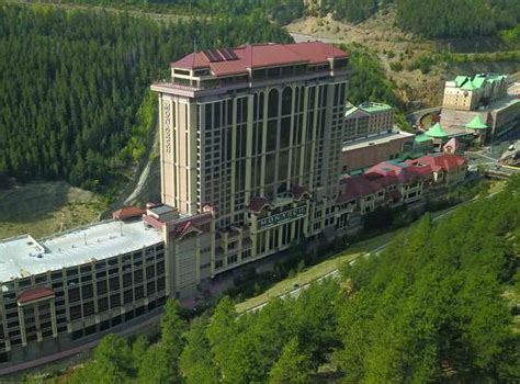 blackhawk colorado hotel deals Excited travelers that have the need to base their stay surrounded by the locals of downtown Black Hawk, should compare the Ameristar Casino Resort Spa Black Hawk and Isle Casino Hotel Black Hawk