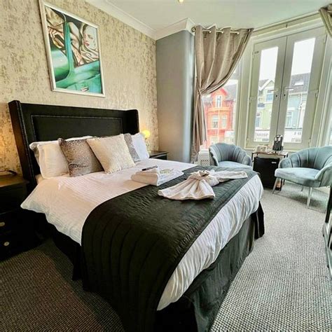 blackpool bed and breakfasts  Family Bed and Breakfast Blackpool: Find 72882 traveller reviews, candid photos, and the top ranked Family Bed and Breakfast in Blackpool on Tripadvisor