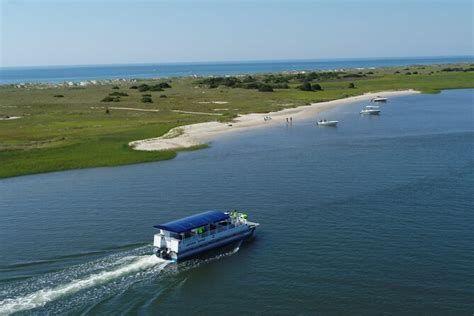 boat tour wilmington nc Ring in the holiday season in Wilmington and Island Beaches to experience classic holiday entertainment, beautifully decorated historic homes and gardens, lighted boat parades and more