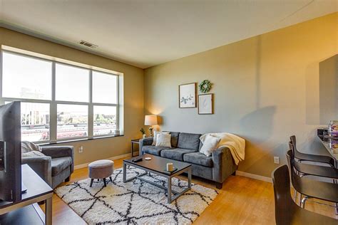 boden grand forks  Boulder Apartments