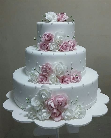 bolo fake biscuit casamento  Veja mais ideias sobre bolo fake casamento, bolo de casamento, bolos de casamento