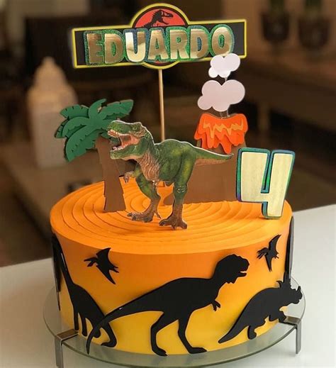 bolo tema dinossauro rex  25/mar/2019 - Escultura dinossauro Rex em biscuit e topo de bolo personalizado