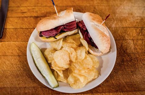 bonzer's sandwich pub menu 99 lunch special: ham w/cheddar & Dijon on onion bun! Happy days! A festival of fun!Reserve our private room for your fantasy football draft party! It seats 16 & there is no reservation fee! 701-775-0365