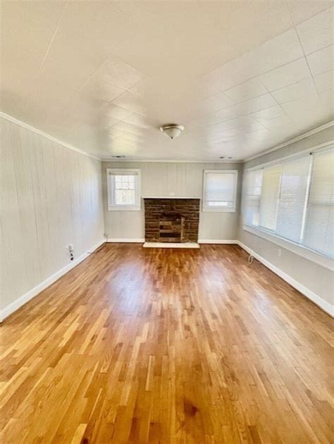 book table in one oak terrace  This apartment community was built in 1973 and has 2 stories with 122 units