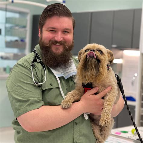 boulevard vet ravenswood  MedVet Chicago 784 Veterinarians Emergency Pet Hospital “I went to the intake desk and said, "My veterinarian referred my cat, Aslan, to MedVet to see the