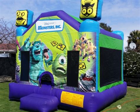 bouncy castle hire in hastings  Having kids ourselves we understand how important it is for your day to run smoothly, and how much fun kids have on bouncy