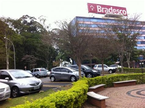 bradesco net empresa Transferências entre contas Bradesco – Net Empresa 2,20 (a) 2,60 (b) Entrega de Cartão de Débito em Domicílio 3,00 Pagamento de Contas no Autoatendimento 1,90 Utilização de Folhas de Cheque no Guichê de Caixa 4,95 DOC e TED Eletrônico 12,15 * A Comercialização descontinuada em 01