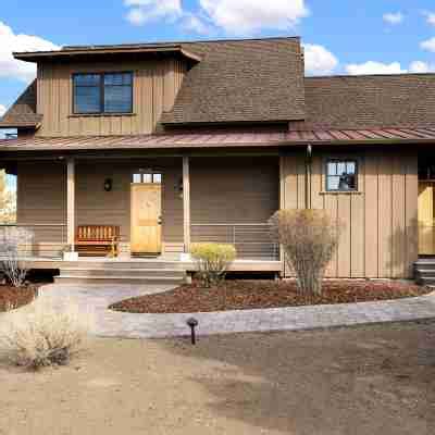 brasada ranch rentals Stepping into the The Embers at Brasada Ranch, guests will be greeted with Cascade Mountain views through cathedral windows, vaulted ceilings, and an open concept floor