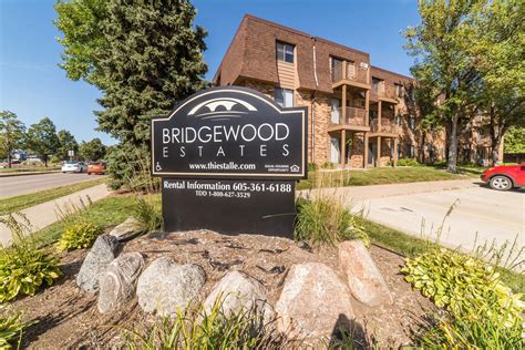 bridgewood estates sioux falls, sd 57106  3 Beds, 3 Baths