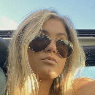 brontenadine onlyfans  All the latest leaks of sexy fans only model bronte_nadine is undressing her pussy on bikini pics and