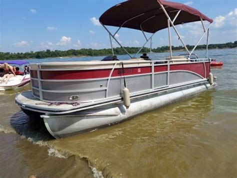 buckeye boat rental lake norman  Fax: As the global leader in peer-to-peer boat rentals, Boatsetter offers an easy, safe and accessible way to experience on-the-water adventure