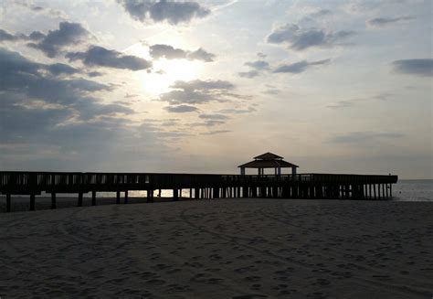 buckroe beach house rentals  Walk to Buckroe Beach boardwalk, playground and bath house