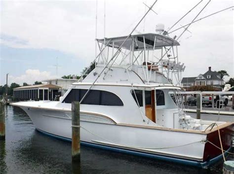 buddy davis for sale  While the 52 Express promises to be slightly wider and significantly lighter than the models currently on the water, it will retain classic lines and unmatched seakeeping abilities that made Davis famous