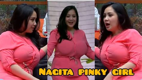 bunda nagita nude  NAGITA SLAVINA White T-shirt with Orange Fringe